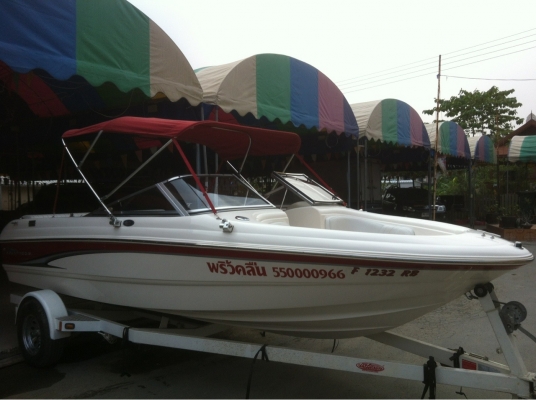 ขายเรือ chaparral 19ft ,volvo3.0L เรือสภาพสวยมากพร้อมเทลเลอร์นอก