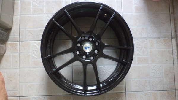 ขายแม็กขอบ 17 นิ้ว กว้าง7 นิ้ว 4 วง ไม่มียาง