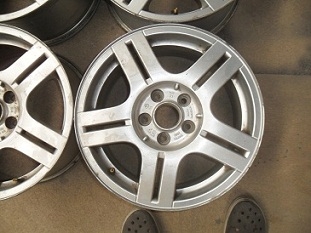 ขายล้อ โฟล์ค-passat 5รู ใส่กะบะได้ ขอบ16 (made in italyแท้)