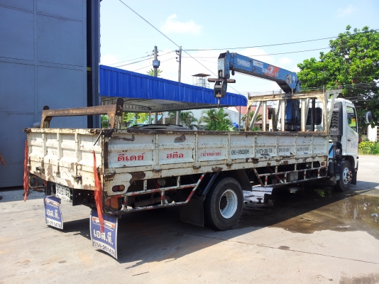 HINO MEGA 165 แรงม้ากะบะคาโก้ติดเครน3ตันพร้อมใช้รถทำงานอยู่