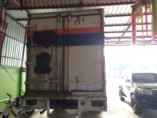 ขายตู้ 10บาน_ไม่มีเสากลางครับ ยาว7เมตร30--สูง2.40เมตร ขายตู้ 10บาน_ไม่มีเสากลางครับ ยาว7เมตร30--สูง2.40เมตร