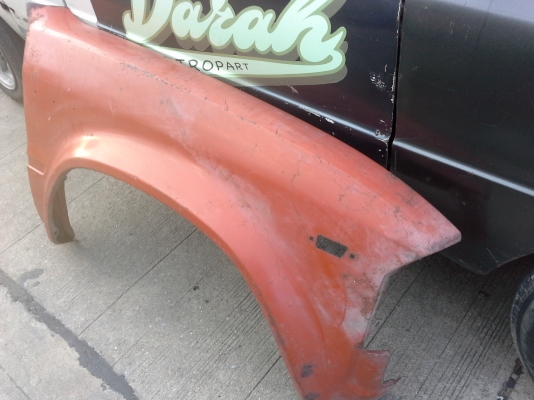 แก้ม บังโคลนหน้า มากระโดด ln46  4x4