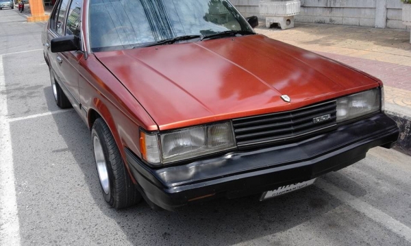 โตโยต้า หน้าแหลมTOYOTA TT141 รถคลาสสิคแนวเรโทร