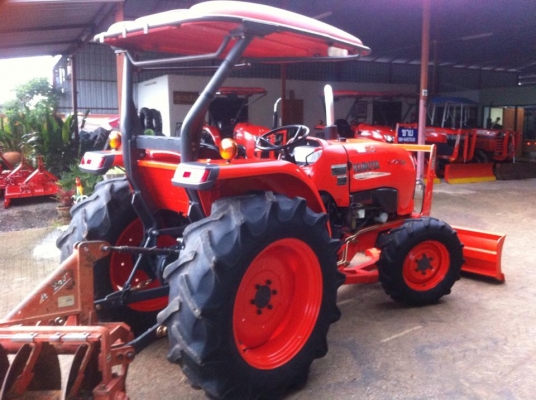 ขายรถไถ Kubota L4708(4WD) พร้อมใบมีดและผานพรวนช้างDH246 พร้อมใช้งาน ขายรถไถ Kubota L4708(4WD) พร้อมใบมีดและผานพรวนช้างDH246 พร้อมใช้งาน
