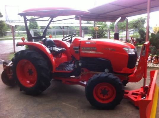 ขายรถไถ Kubota L4708(4WD) พร้อมใบมีดและผานพรวนช้างDH246 พร้อมใช้งาน