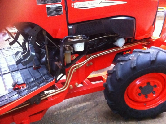 ขายรถไถ Kubota L4708(4WD) พร้อมใบมีดและผานพรวนช้างDH246 พร้อมใช้งาน