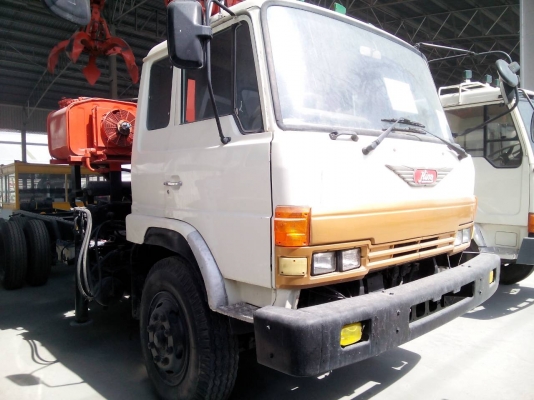 ขายรถ 10 ล้อลากคัทซีติดเฮี๊ยบมือขยุ้ม เพลาเดียว HINO รุ่น 227 เครื่องยนต์ 240 แรงม้า