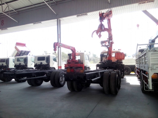 ขายรถ 10 ล้อลากคัทซีติดเฮี๊ยบมือขยุ้ม เพลาเดียว HINO รุ่น 227 เครื่องยนต์ 240 แรงม้า ขายรถ 10 ล้อลากคัทซีติดเฮี๊ยบมือขยุ้ม เพลาเดียว HINO รุ่น 227 เครื่องยนต์ 240 แรงม้า