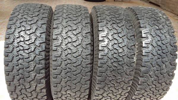 มียางมาขาย 1 ชุดครับ bf 265/70/16 ดอกเยอะ ลองดูครับ