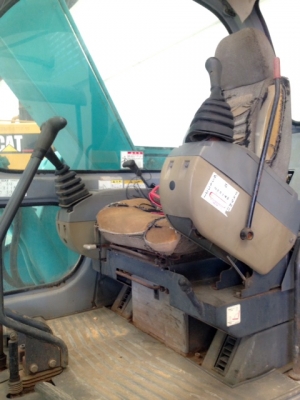 รถขุด Kobelco SK60-3 ทำงานน้อย สนใจโทร. 080-6565422 (หนิง)