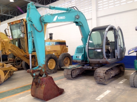 รถขุด Kobelco SK60-3 ทำงานน้อย สนใจโทร. 080-6565422 (หนิง)