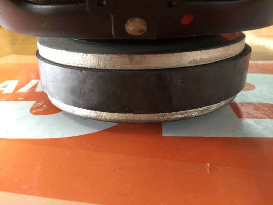 ขายลำโพงซับ JBL GT102 4 Ohm ของแท้ USA. ขายลำโพงซับ JBL GT102 4 Ohm ของแท้ USA.