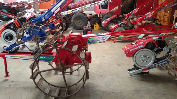 ขายโครงบางนาครับ ราคา14500บาท สนใจโทร0813655997อำพร พาเจริญ รถอยู่วังบัว อ คลองขลุง จกำแพงเพชร