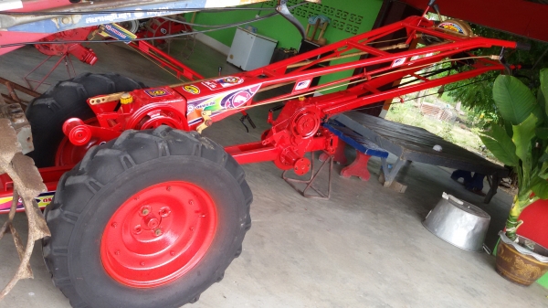 ขายโครงกะทิงแดงครับ ราคา12500บาทมีล้ออยางหนึ่งคู่ สนใจโทร0813655997อำพร พาเจริญ รถอยู่วังบัว อ คลองขลุง จกำแพงเพชร