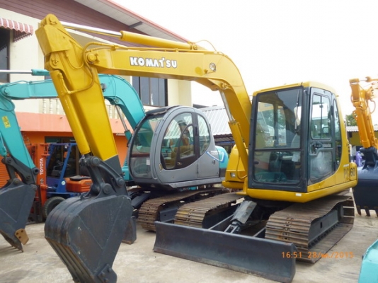 ขายรถขุด  KOMATSU PC60-7  มีหลายคัน