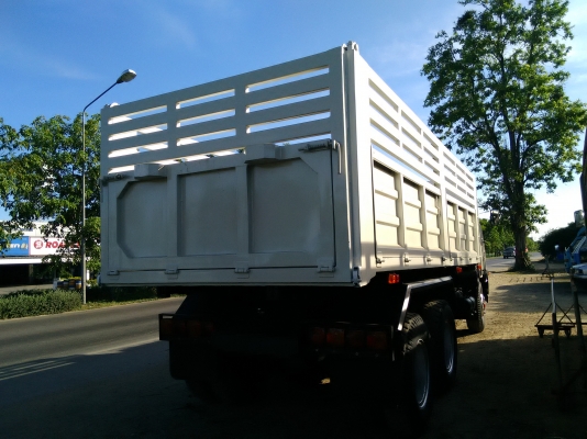 Hino. 10 ล้อ ดั้ม รุ่นF18 เปลี่ยนหัวสิงห์ไฮเทค ราคาถูก. รถพร้อมใช้งาน