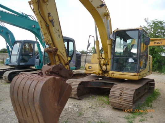 ขายรถขุด KOMATSU PC130-6 มีหลายคัน ขายรถขุด KOMATSU PC130-6 มีหลายคัน