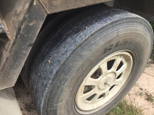 ขายดาวน์ 18 ล้อแม่ลูก 251 (260) แรง รถปี 2556 รถสวยเดิมๆยางสวย เหลือผ่อนงวด 30 งวด ไมล์ 220000 กม. ไม่เคยชนไม่เคยแกะ