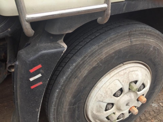 ขายดาวน์ 18 ล้อแม่ลูก 251 (260) แรง รถปี 2556 รถสวยเดิมๆยางสวย เหลือผ่อนงวด 30 งวด ไมล์ 220000 กม. ไม่เคยชนไม่เคยแกะ