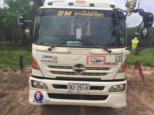 ขายดาวน์ 18 ล้อแม่ลูก 251 (260) แรง รถปี 2556 รถสวยเดิมๆยางสวย เหลือผ่อนงวด 30 งวด ไมล์ 220000 กม. ไม่เคยชนไม่เคยแกะ