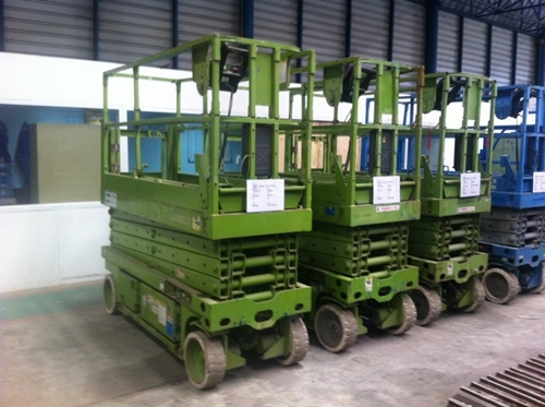 รถกระเช้าไฟฟ้าเก่านอก 7.9เมตร 3 คัน GS2632 ปี2002 ราคาพิเศษครับ เคลียร์ Stock ก่อนไปบ้านใหม่ ใครหาอยู่ติดต่อมาได้เลยครับ