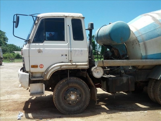 รถโม่ปูนนิสสัน 230 แรง โม่ไดกิ้น รถโม่ปูนนิสสัน 230 แรง โม่ไดกิ้น