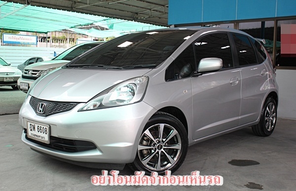 มือเดียว ไมล์น้อย 76,xxx ไม่แก๊ส Jazz 1.5 V(AS) ปี 2010