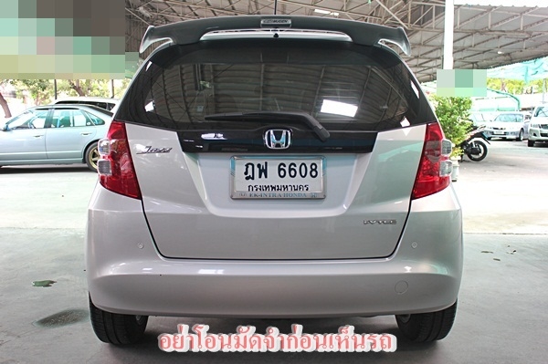 มือเดียว ไมล์น้อย 76,xxx ไม่แก๊ส Jazz 1.5 V(AS) ปี 2010