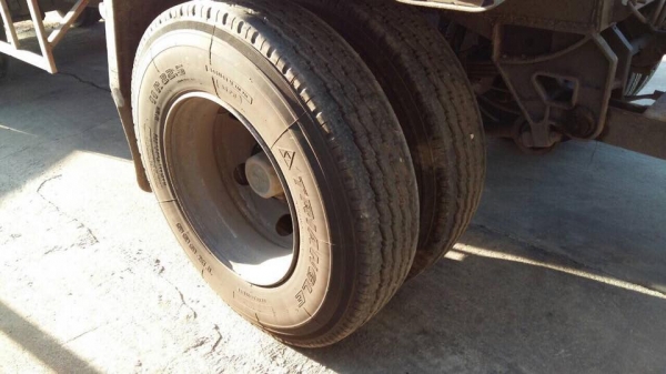 22 ล้อ แม่-ลูก 320 แรง แม่ดั้มเกษตร ลูกไม่ดั้ม รถปี 2547 สวย ยางสวย รถเดิมๆ