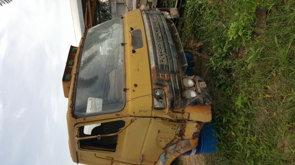 หัวรถ nissan UD