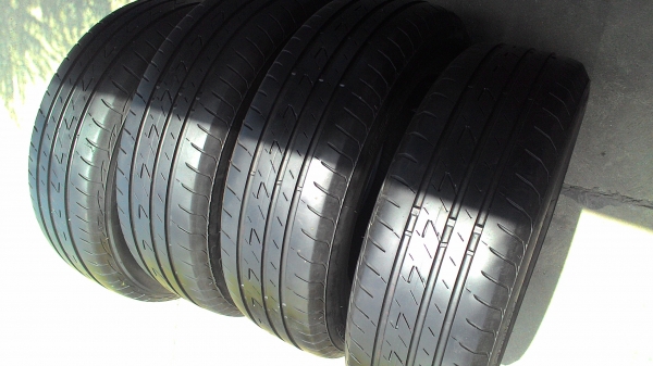 195/65R15 BRIDGESTONE ECOPIA EP200 ปี2013 ชุด 4 เส้น tel.081-427-3941 195/65R15 BRIDGESTONE ECOPIA EP200 ปี2013 ชุด 4 เส้น tel.081-427-3941