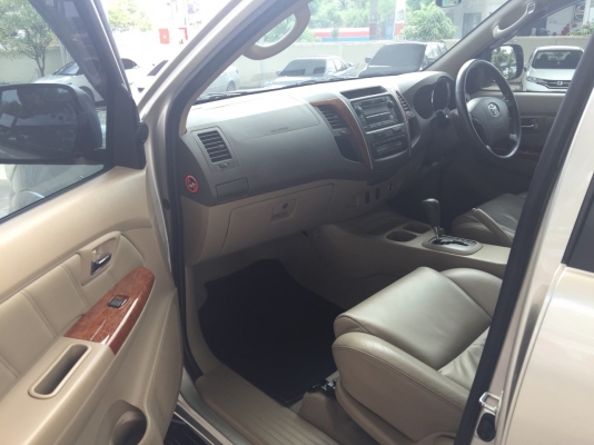 ขาย Fortuner  2.7 V