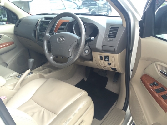 ขาย Fortuner  2.7 V