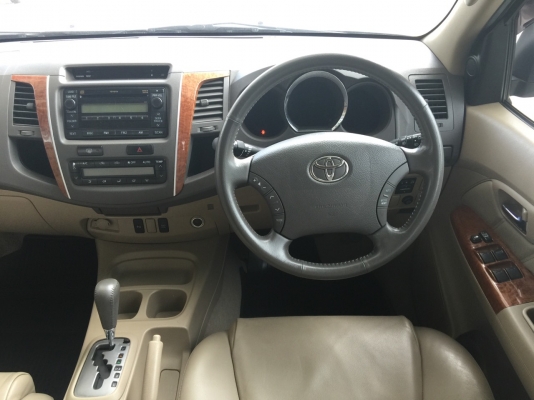 ขาย Fortuner  2.7 V