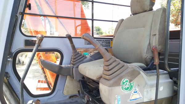 ขายด่วนรถเเม็คโครHITACHI EX120-2เก่าญี่ปุ่นแท้สถาพสวยเดิมๆยังไม่เคยใช้งานในเมืองไทยเลย ขายด่วนรถเเม็คโครHITACHI EX120-2เก่าญี่ปุ่นแท้สถาพสวยเดิมๆยังไม่เคยใช้งานในเมืองไทยเลย