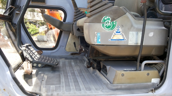 ขายด่วนรถเเม็คโครHITACHI EX120-2เก่าญี่ปุ่นแท้สถาพสวยเดิมๆยังไม่เคยใช้งานในเมืองไทยเลย ขายด่วนรถเเม็คโครHITACHI EX120-2เก่าญี่ปุ่นแท้สถาพสวยเดิมๆยังไม่เคยใช้งานในเมืองไทยเลย