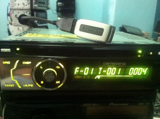 Pioneer DEH-P530 USB Ipod MP3 CD คุมกล่องCD 1ปรีเอ้า 1AUX ไฟ7สี มือ2 ญี่ปุ่น