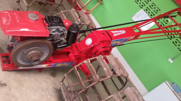 ขายครับเครื่องจีเอ80กับโครงลิงลม3เกียร์ราคา13500บาบจะชื้อแต่เครื่องก็ได้ราคา6500บาทจะชื้อแต่โครงก็ได้ครับราคา8500บาทสนใจโทร0813655887อำพร พาเจริญราคานี้ยังต่อลองได้อีกนะครับ