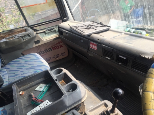 ขาวด่วนครับ HINO FF3H ตู้ 3 บาน พร้อมใช้งานครับ มี 2 คัน