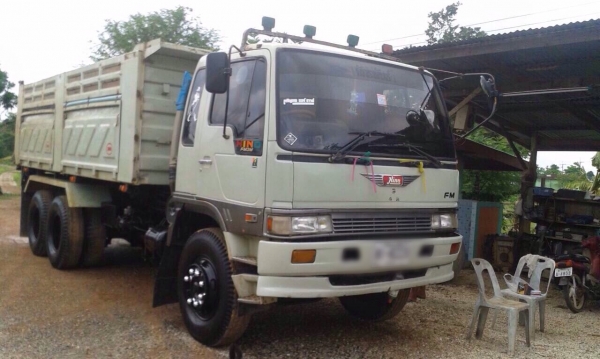 ขายรถบรรทุกสิบล้อดัมพ์ Hino 3M เครื่องเดิม 240 แรง 2 เพลา กระบะดัมพ์สามมิตร ทะเบียนพร้อม ยางเต็ม ขายรถบรรทุกสิบล้อดัมพ์ Hino 3M เครื่องเดิม 240 แรง 2 เพลา กระบะดัมพ์สามมิตร ทะเบียนพร้อม ยางเต็ม