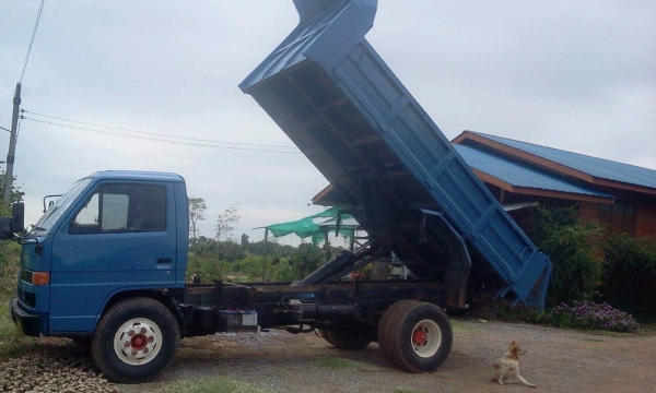 ขายรถหกล้อดั้ม ขายรถหกล้อดั้ม