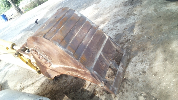 ขายด่วนบู้งกิ้รถแม็คโคร120พร้อมตัวงับใส่ได้กับรถแม็คโครทูกรุ่นทูกยี้ห่อของนอก ขายด่วนบู้งกิ้รถแม็คโคร120พร้อมตัวงับใส่ได้กับรถแม็คโครทูกรุ่นทูกยี้ห่อของนอก