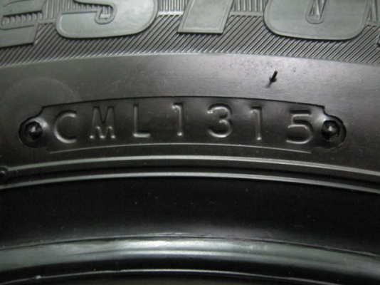 ขายยางติดรถป้ายแดงปี 15 ยี่ห้อ Bridgestone ขนาด 175 65R 15 ใส่ City และ Jazz