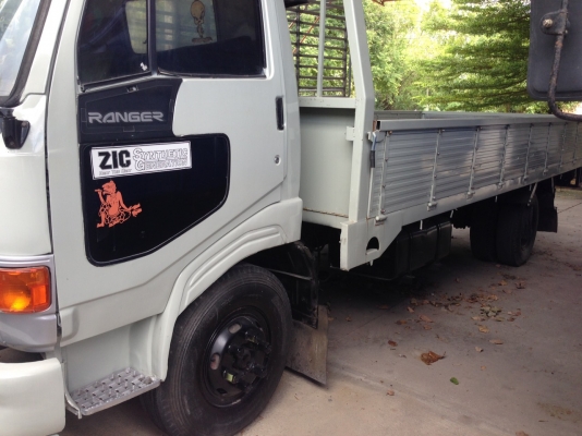 ขายรถ6ล้อกระบะบรรทุก FC2W 120 แรง/2เพลาปี39พร้อมใช้งาน