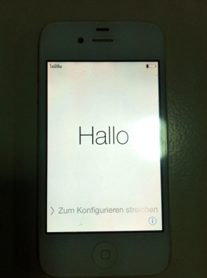 IPHONE 4S สีขาว 16GB เครื่องศูนย์ไทย ติด Icould สภาพสวย มือ2 ไม่ให้อุปกรณ์ ให้แต่ตัวเครื่อง