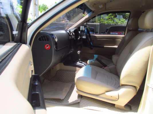 MU7 ปี2010 เครื่องดีเซล รถสวยมาก เจ้าของดูแลมาดี สนใจติตด่อ 080-604-8422 ปุ้ย