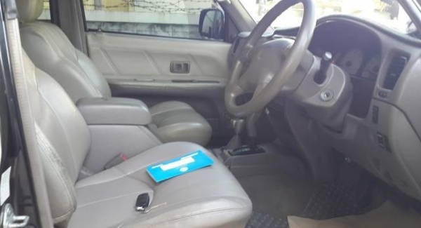 ขาย toyota sport cruiser D4D 4x4 ปี04