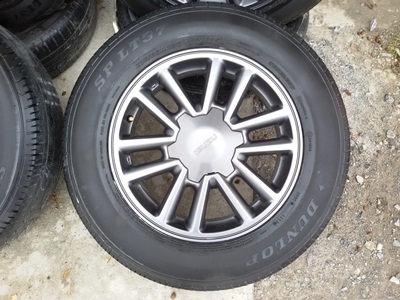 ขายล้อแม็กISUZU All New 16สีกัล ยาง215/65/16 ปี 1313 4 ล้อ