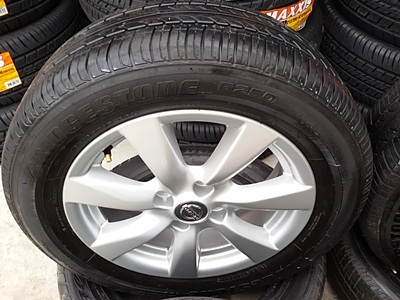 ขายล้อแม็กNISSAN ALMERA VL(รุ่นTOP) ยางปี14  4 ล้อ