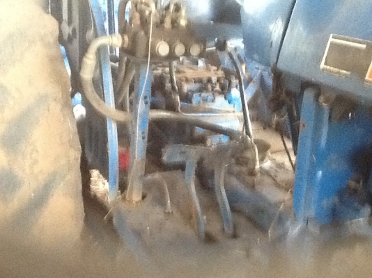 ขายครับรถไถเครื่องIsuzu 4BB1เกียร์ถอยพังเครื่องดีเยี่ยมเอกสารซื้อขายอุปกรณ์ตามรูป ขายครับรถไถเครื่องIsuzu 4BB1เกียร์ถอยพังเครื่องดีเยี่ยมเอกสารซื้อขายอุปกรณ์ตามรูป